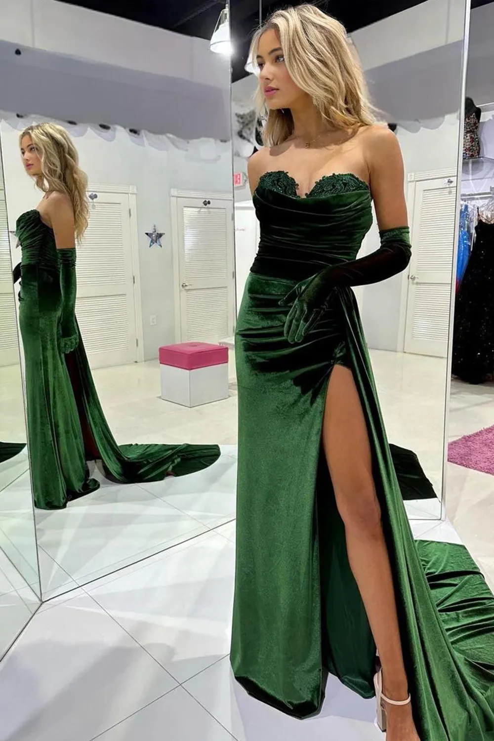 Chic Mermaid Sweetheart Velvet Green Prom Dresses with Slit