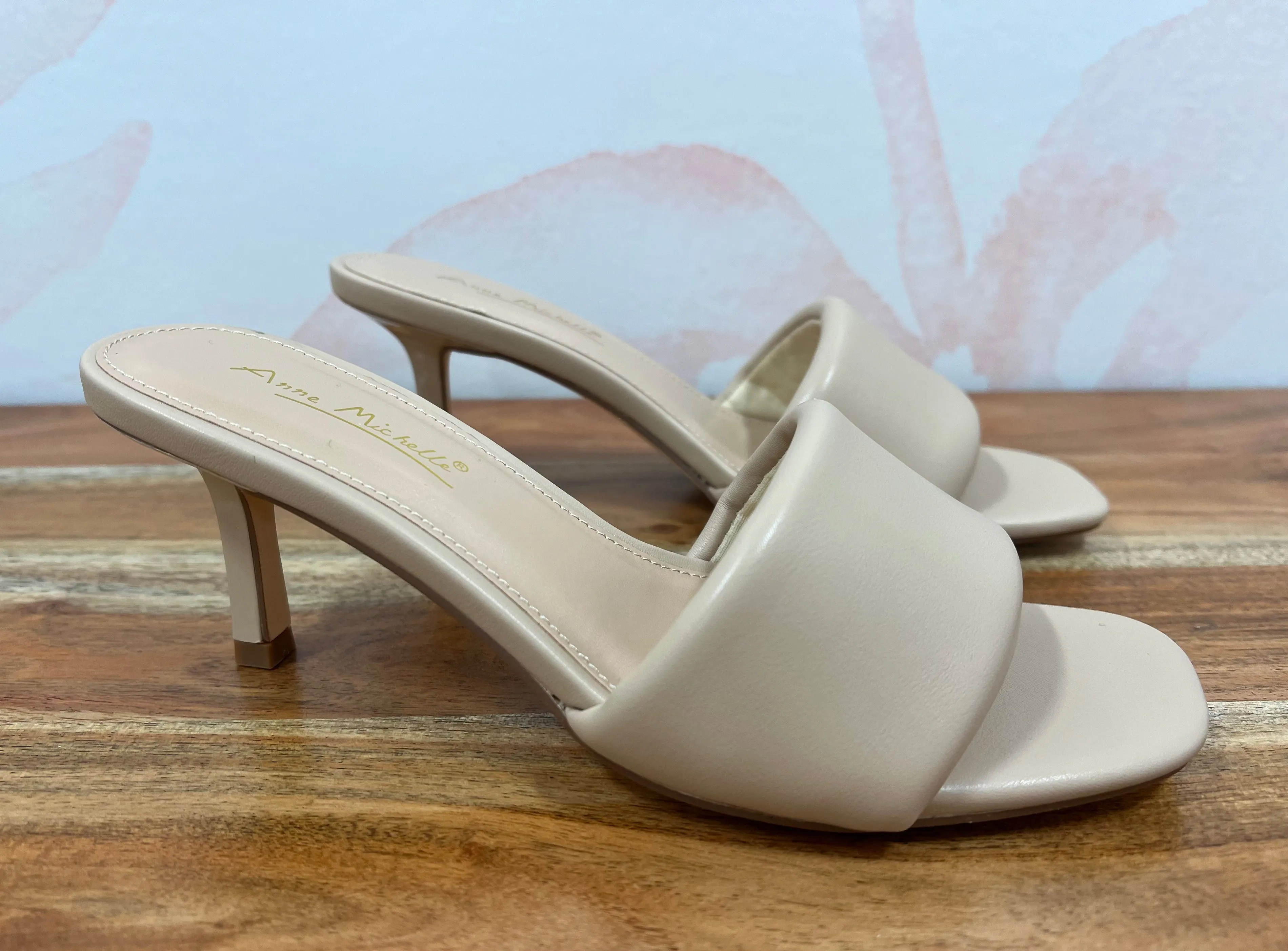 Joan Kitten Heel