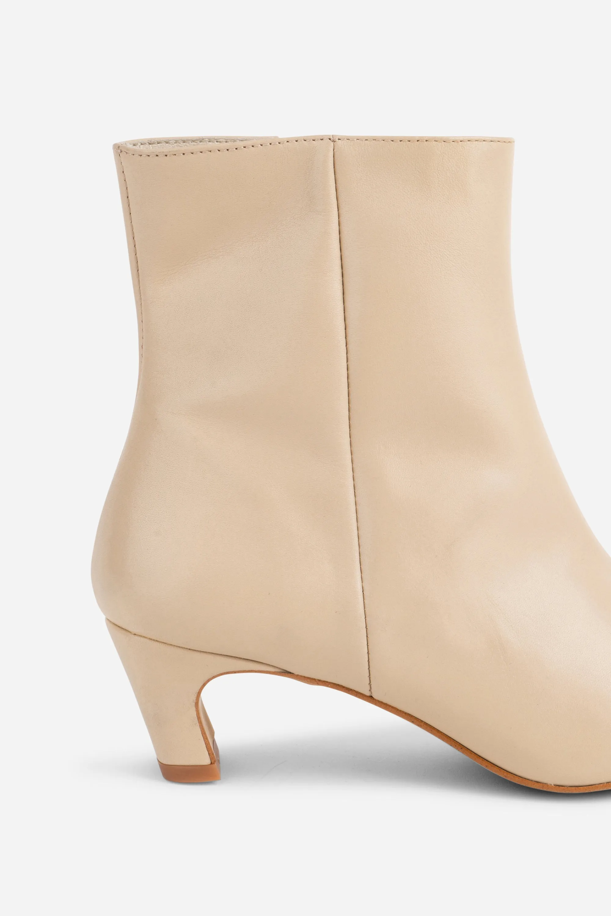 LEXI KITTEN HEEL ANKLE BOOT