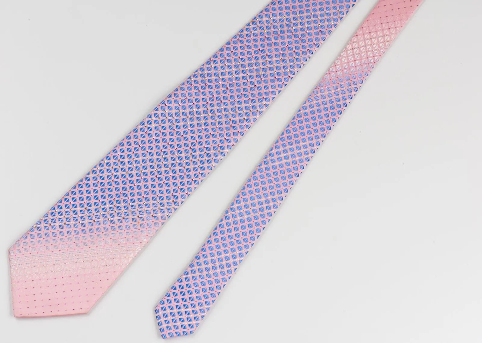 Pierre Cardin Men's Silk Rhinestone Neck Tie Blue Checked On Pink With Silver Sparkles