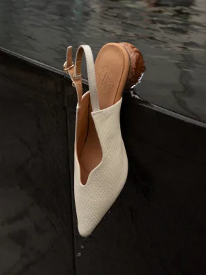 Wavy Fringe Ground Heels
